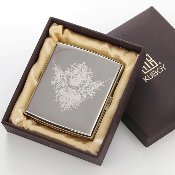 Other - NEW! Elegant Skull And Scroll Embossed Cigarette Case